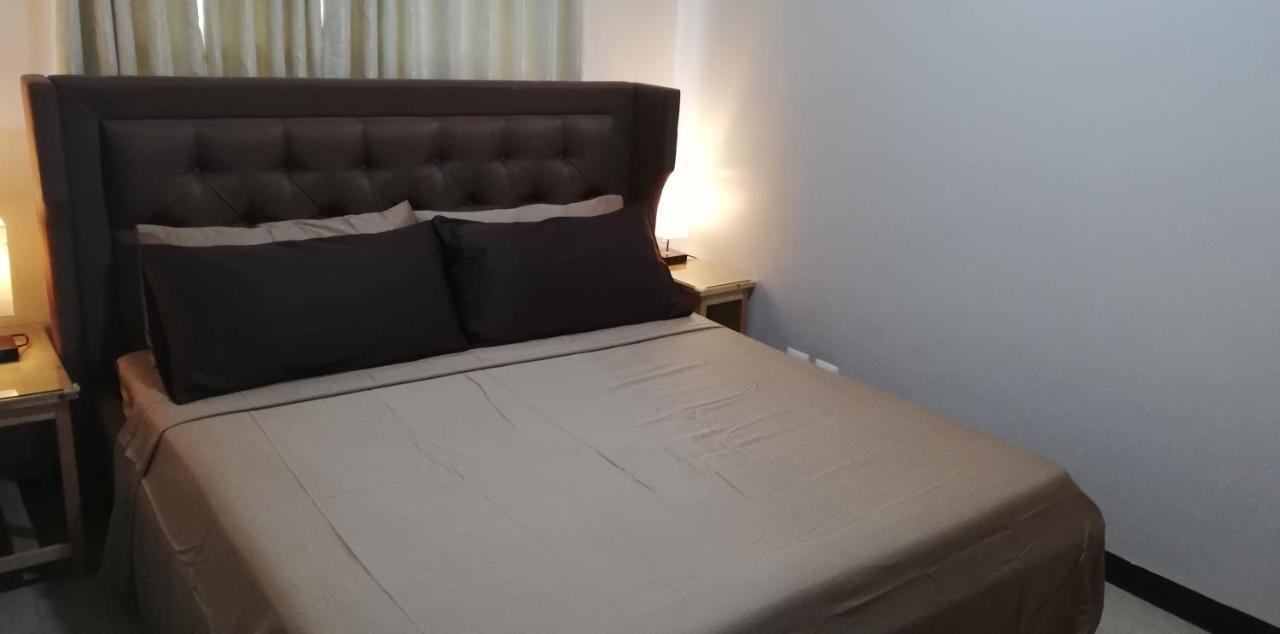 Sibarian Condo Unit C1 10Th Floor Pasay Exteriér fotografie